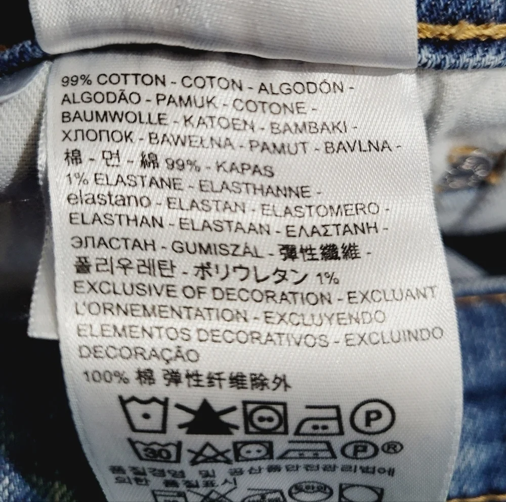 Levi’s Slim Fit Men’s Distressed Jeans – W31 L30 – Medium Wash –